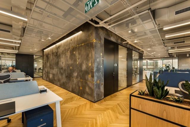 辦公空間:***生物科技公司工業(yè)風格辦公室設(shè)計