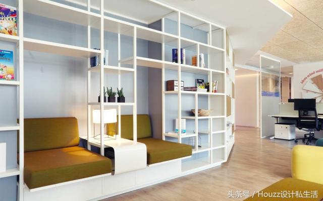 辦公空間:西班牙LinkedIn領(lǐng)英現(xiàn)代風(fēng)格辦公室設(shè)計(jì)